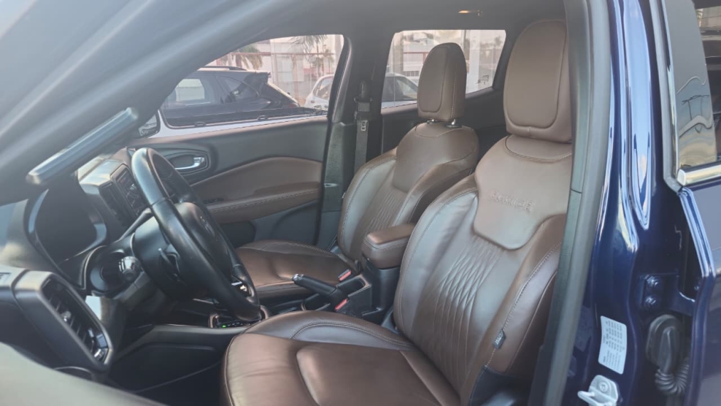 fiat toro 2.0 16v turbo diesel ranch 4wd at9 flex 4p automatico 202210