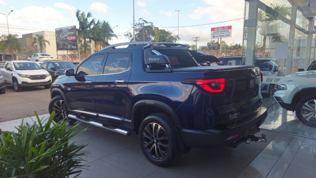 fiat toro 2.0 16v turbo diesel ranch 4wd at9 flex 4p automatico 20221