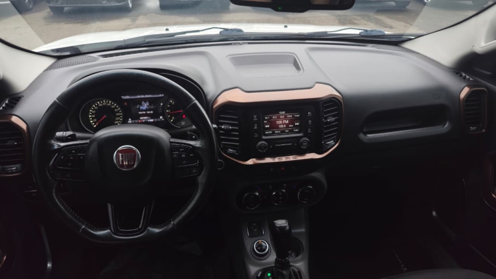 fiat toro 2.0 16v turbo diesel volcano 4wd at9 4p automatico 20178