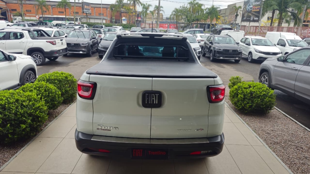 fiat toro 2.0 16v turbo diesel volcano 4wd at9 4p automatico 20174