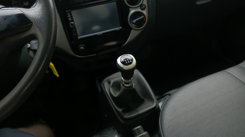 kia bongo k2500 2500 diesel 2p manual 20209