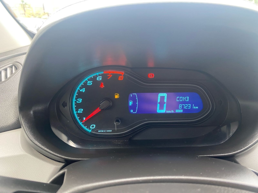 chevrolet onix 1.4 mpfi lt 8v flex 4p manual 2018 chevrolet onix 1.4 mpfi lt 8v flex 4p manual 2018