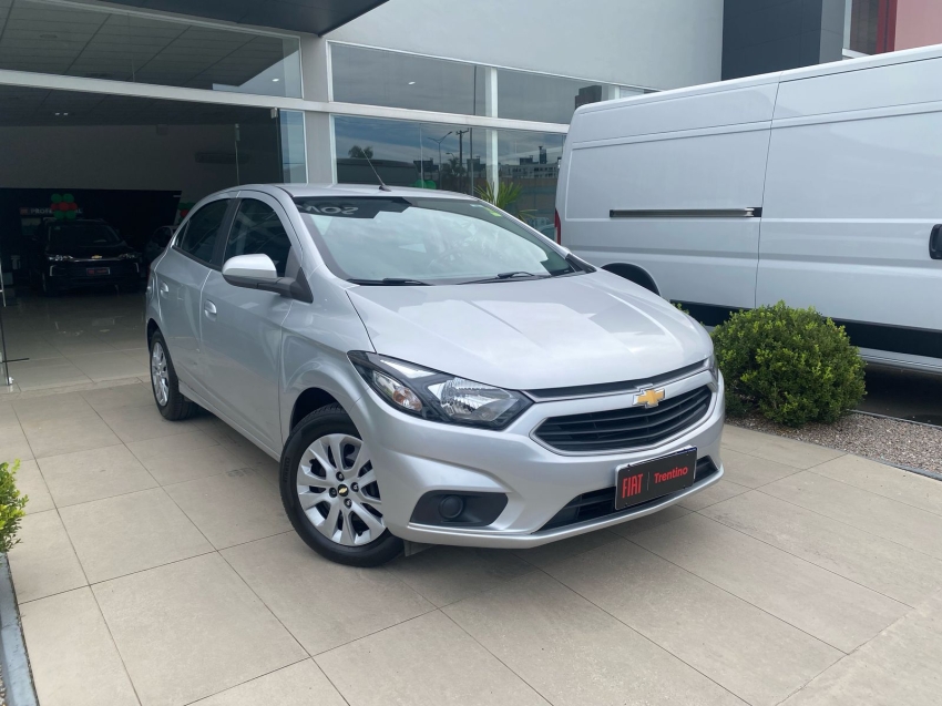 chevrolet onix 1.4 mpfi lt 8v flex 4p manual 2018 chevrolet onix 1.4 mpfi lt 8v flex 4p manual 2018