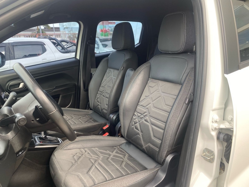 fiat strada 1.3 firefly flex volcano cd cvt 4p automatico 2023 fiat strada 1.3 firefly flex volcano cd cvt 4p automatico 2023