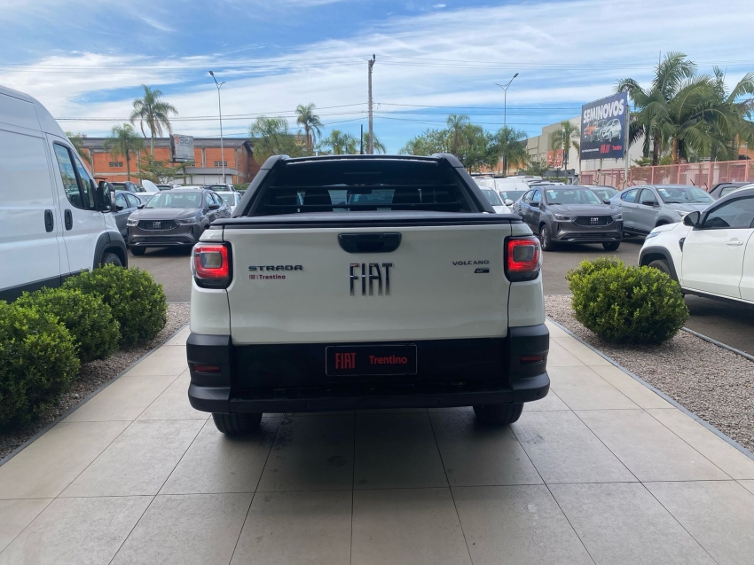fiat strada 1.3 firefly flex volcano cd cvt 4p automatico 2023 fiat strada 1.3 firefly flex volcano cd cvt 4p automatico 2023