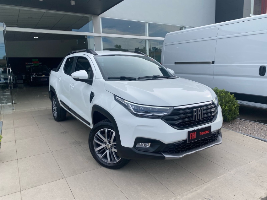 fiat strada 1.3 firefly flex volcano cd cvt 4p automatico 2023 fiat strada 1.3 firefly flex volcano cd cvt 4p automatico 2023