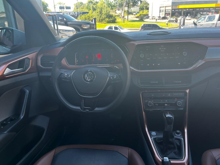 volkswagen t-cross 1.0 200 tsi total flex comfortline automatico gasolina 4p 2020 volkswagen t-cross 1.0 200 tsi total flex comfortline automatico gasolina 4p 2020