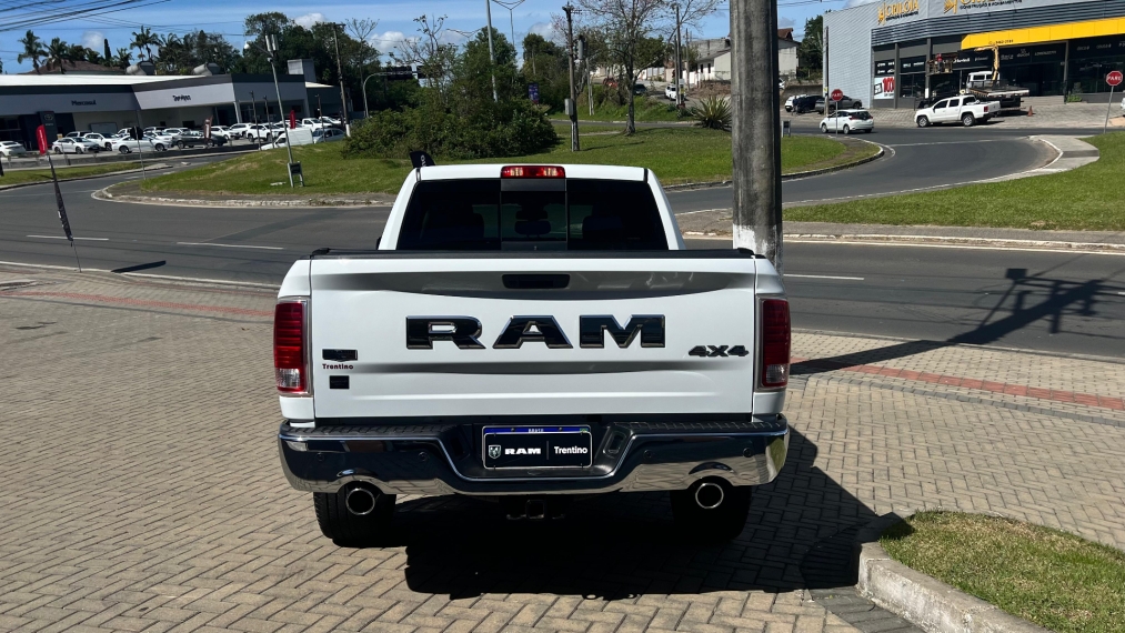 ram classic 5.7 v8 gasolina laramie cd 4x4 automatico 4p 2023 ram classic 5.7 v8 gasolina laramie cd 4x4 automatico 4p 2023