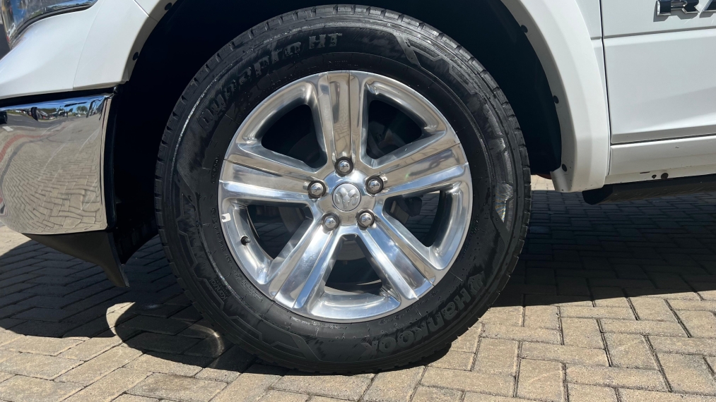ram classic 5.7 v8 gasolina laramie cd 4x4 automatico 4p 2023 ram classic 5.7 v8 gasolina laramie cd 4x4 automatico 4p 2023