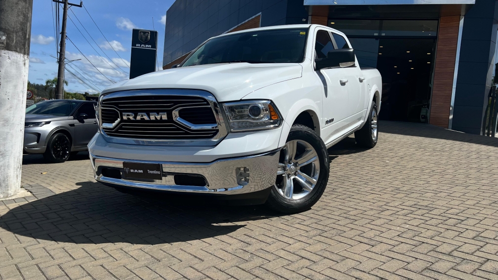 ram classic 5.7 v8 gasolina laramie cd 4x4 automatico 4p 2023 ram classic 5.7 v8 gasolina laramie cd 4x4 automatico 4p 2023
