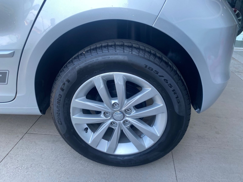 volkswagen fox 1.6 msi total flex connect 4p i-motion automatico 2019 volkswagen fox 1.6 msi total flex connect 4p i-motion automatico 2019