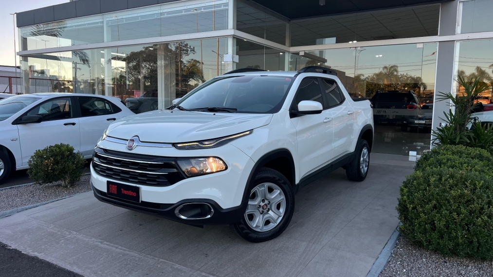 fiat toro 1.8 16v evo flex freedom at6 4p automatico 2017 fiat toro 1.8 16v evo flex freedom at6 4p automatico 2017