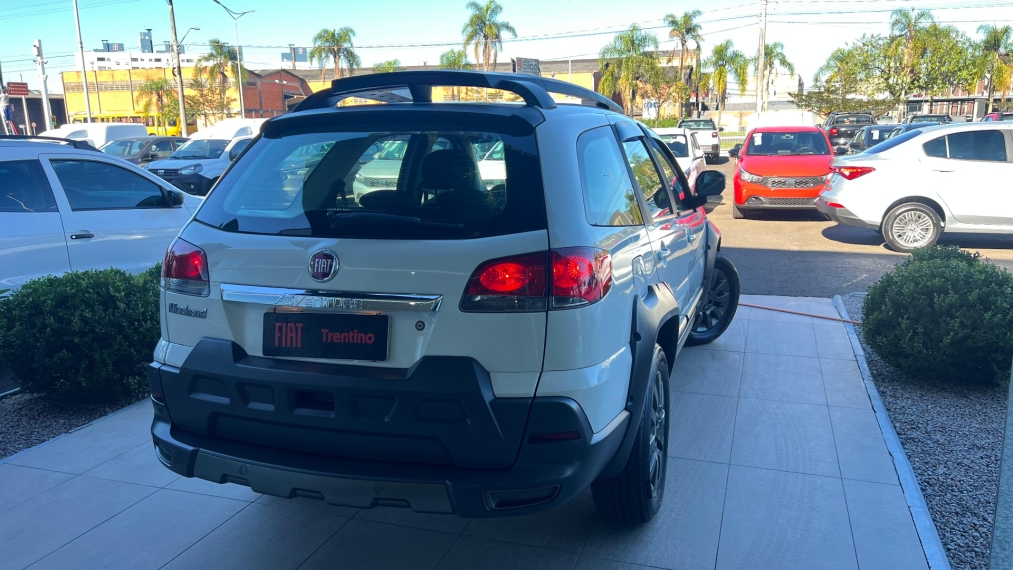 fiat palio 1.8 mpi adventure weekend 16v flex 4p manual 2017