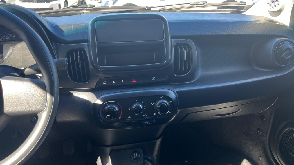 fiat mobi 1.0 evo flex like. manual 4p 2023 fiat mobi 1.0 evo flex like. manual 4p 2023