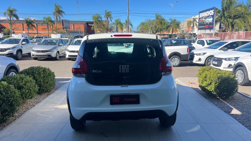 fiat mobi 1.0 evo flex like. manual 4p 2023 fiat mobi 1.0 evo flex like. manual 4p 2023