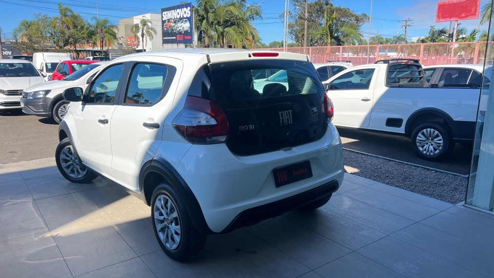 fiat mobi 1.0 evo flex like. manual 4p 2023 fiat mobi 1.0 evo flex like. manual 4p 2023