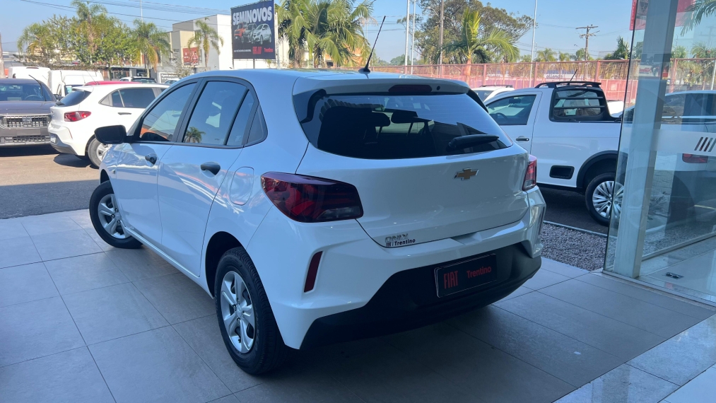 chevrolet onix 1.0 flex manual 4p 2025