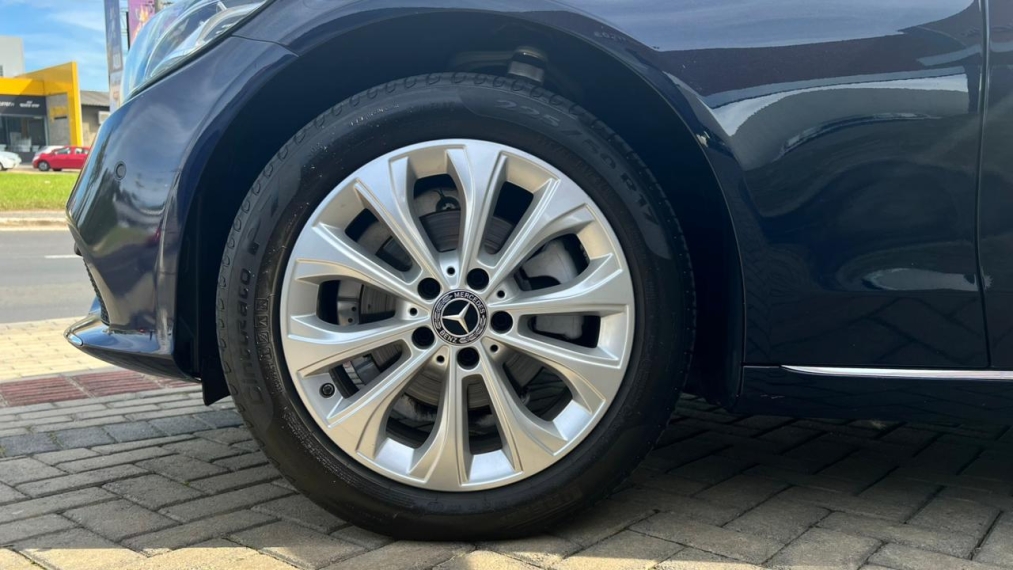mercedes-benz c 180 1.6 cgi flex avantgarde 9g-tronic 4p automatico 2020