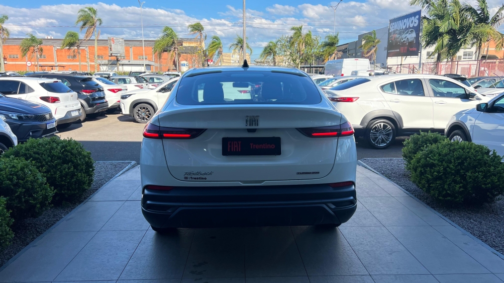 fiat fastback 1.0 turbo 200 flex cvt 4p automatico 2025