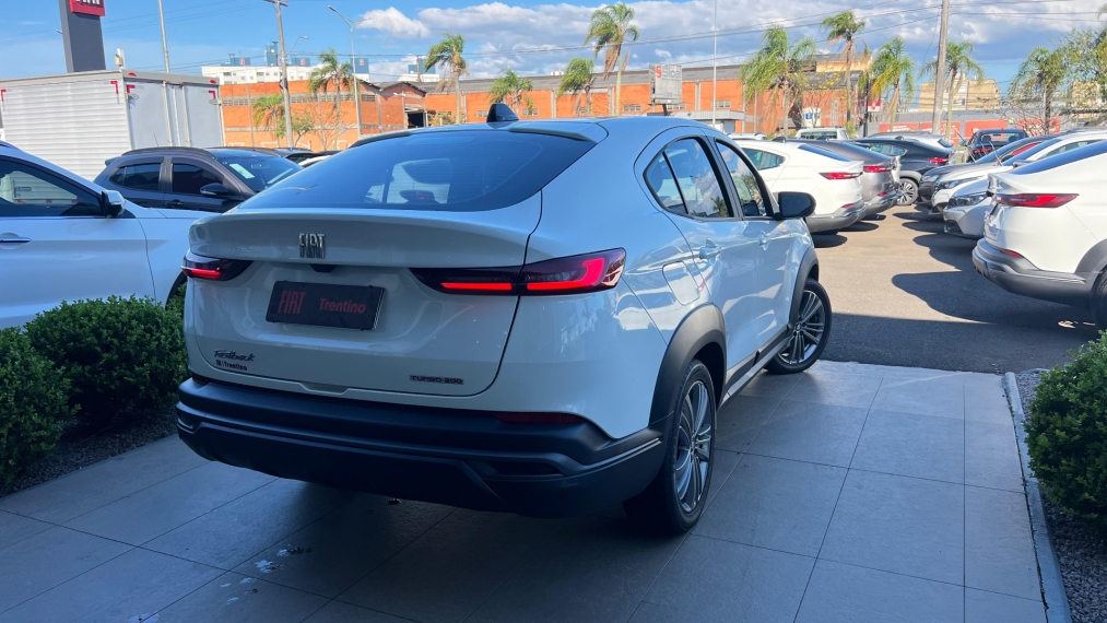 fiat fastback 1.0 turbo 200 flex cvt 4p automatico 2025