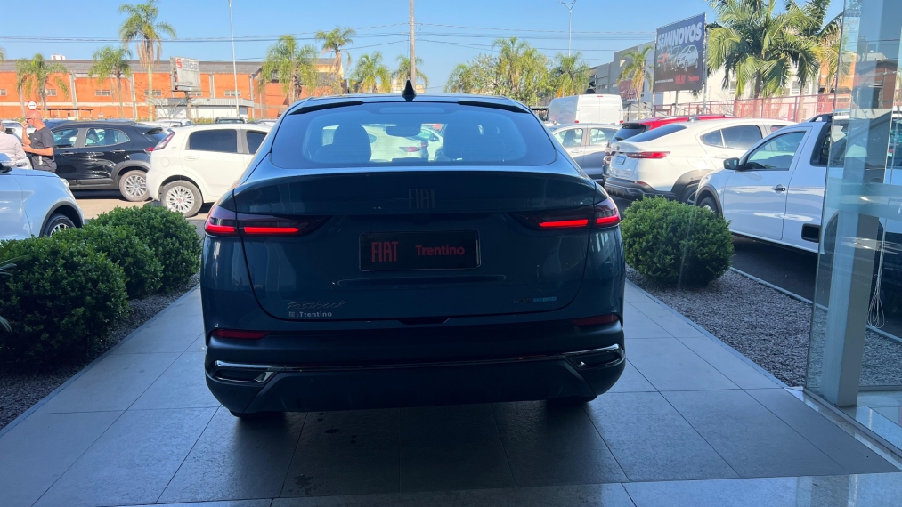 fiat fastback 1.0 turbo 200 hybrid impetus cvt flex 4p automatico 2025