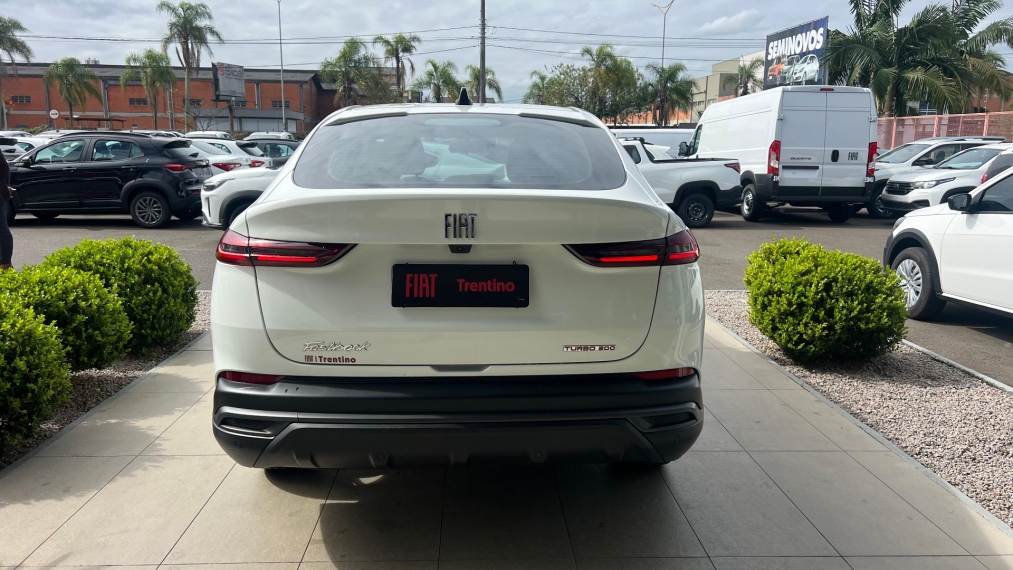 fiat fastback 1.0 turbo 200 flex cvt 4p automatico 2024 fiat fastback 1.0 turbo 200 flex cvt 4p automatico 2024