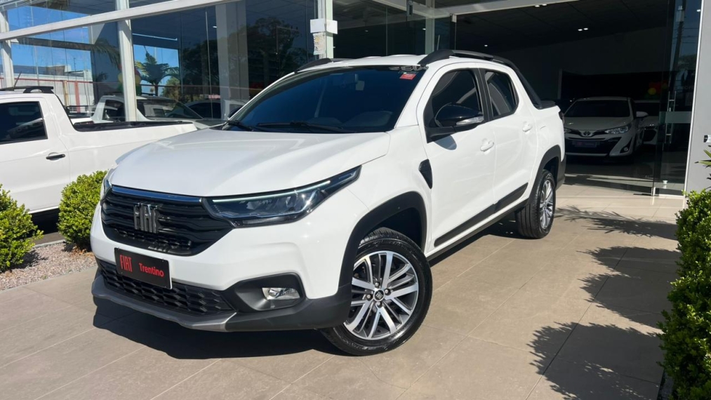 fiat strada 1.3 firefly flex volcano cd cvt 4p automatico 2025 fiat strada 1.3 firefly flex volcano cd cvt 4p automatico 2025