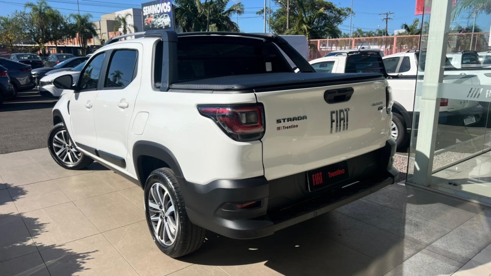 fiat strada 1.3 firefly flex volcano cd cvt 4p automatico 2025 fiat strada 1.3 firefly flex volcano cd cvt 4p automatico 2025