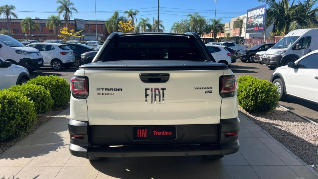 fiat strada 1.3 firefly flex volcano cd cvt 4p automatico 2025 fiat strada 1.3 firefly flex volcano cd cvt 4p automatico 2025