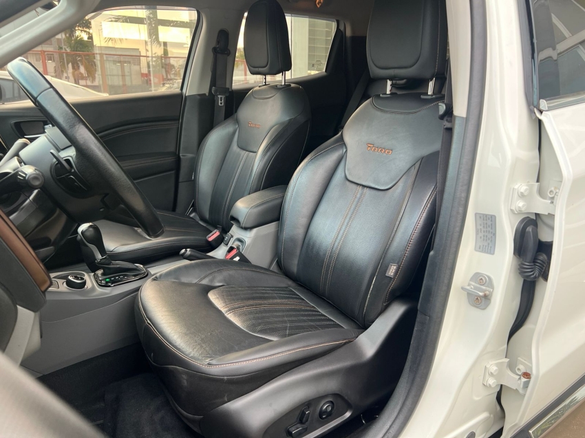 fiat toro 2.0 16v turbo diesel volcano 4wd at9 4p automatico 201910