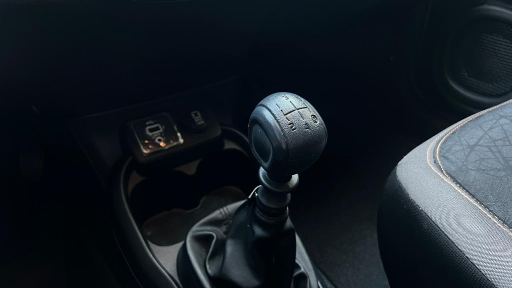 fiat mobi 1.0 evo flex trekking manual gasolina 4p 202510