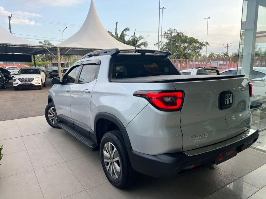 fiat toro 1.8 16v evo flex freedom at6 4p automatico 20193