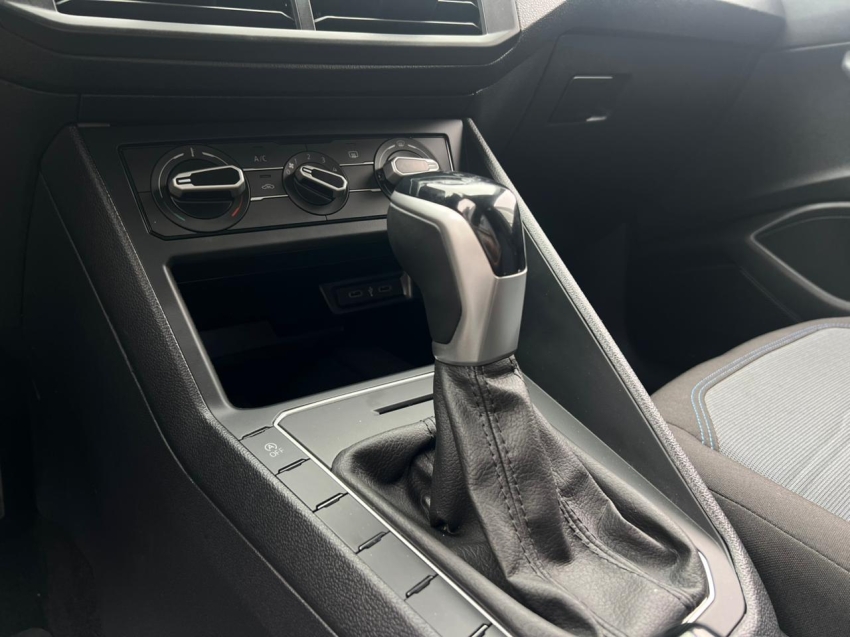 volkswagen nivus 1.0 200 tsi total flex comfortline automatico 4p 202310