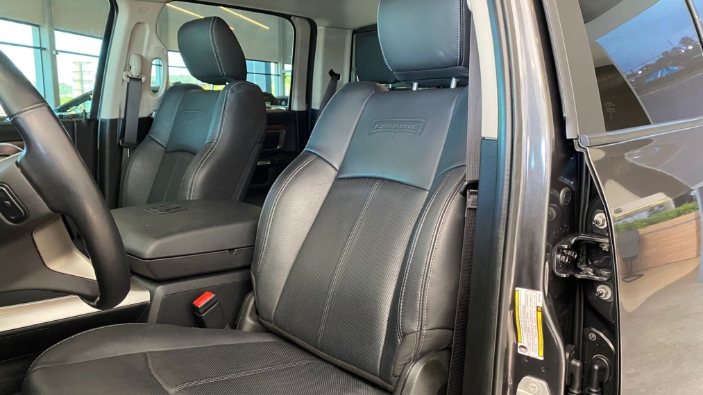 ram classic 5.7 v8 gasolina laramie cd 4x4 automatico 4p 20239