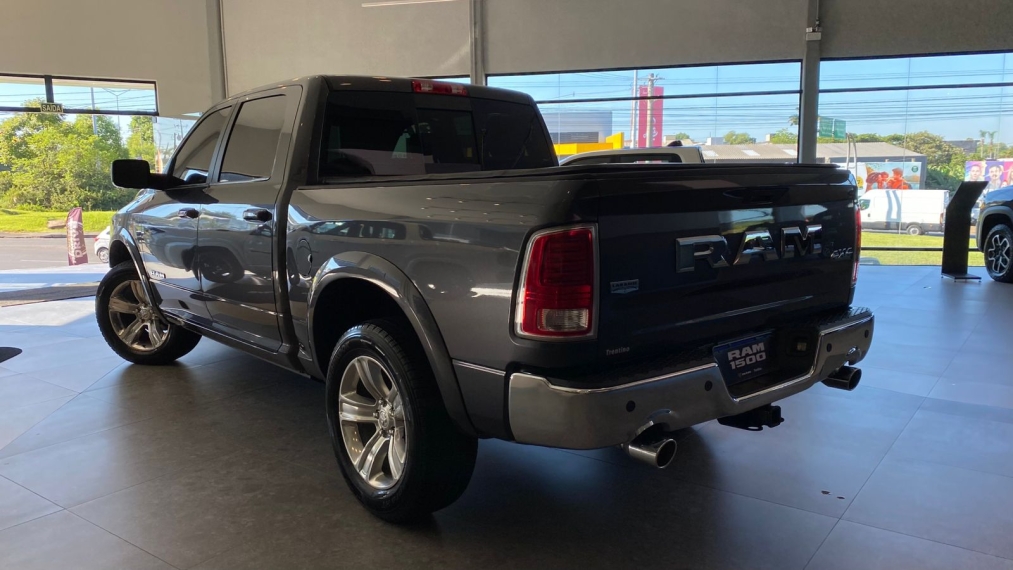 ram classic 5.7 v8 gasolina laramie cd 4x4 automatico 4p 20231