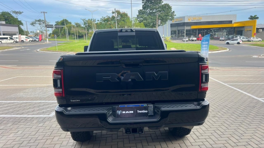 ram 2500 6.7 i6 turbo diesel laramie night edition cd 4x4 automatico 4p 202410