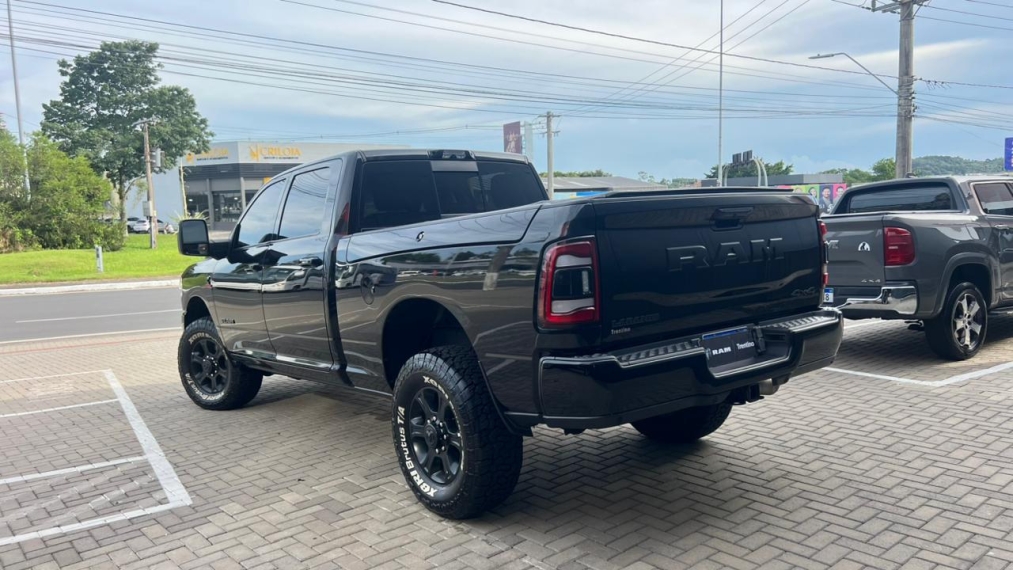 ram 2500 6.7 i6 turbo diesel laramie night edition cd 4x4 automatico 4p 20243