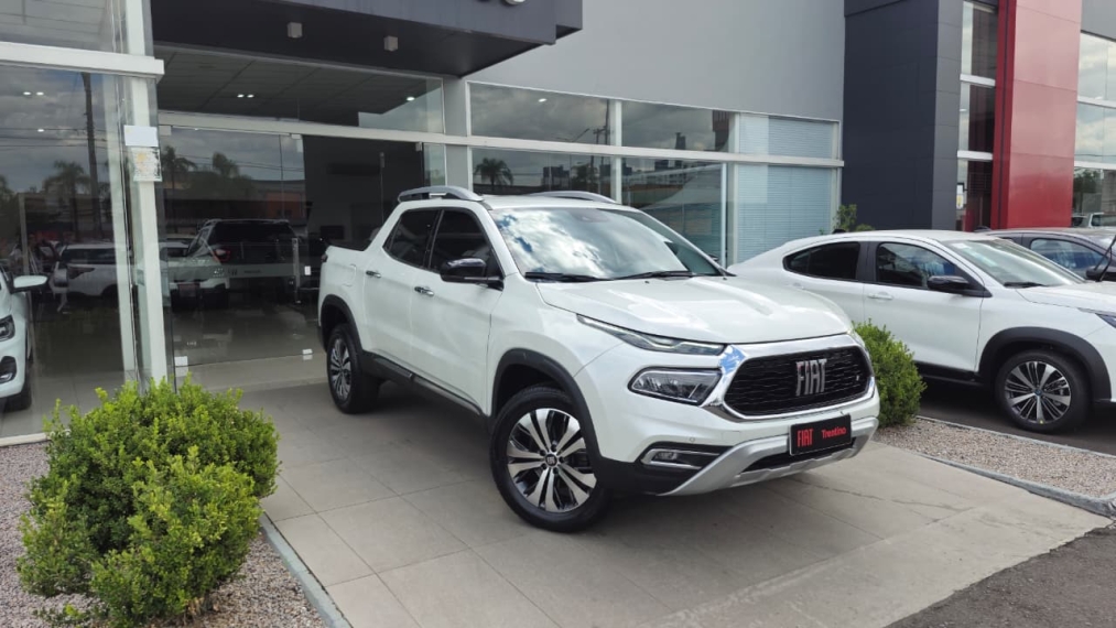 fiat toro 1.3 turbo 270 flex volcano at6 4p automatico 20252
