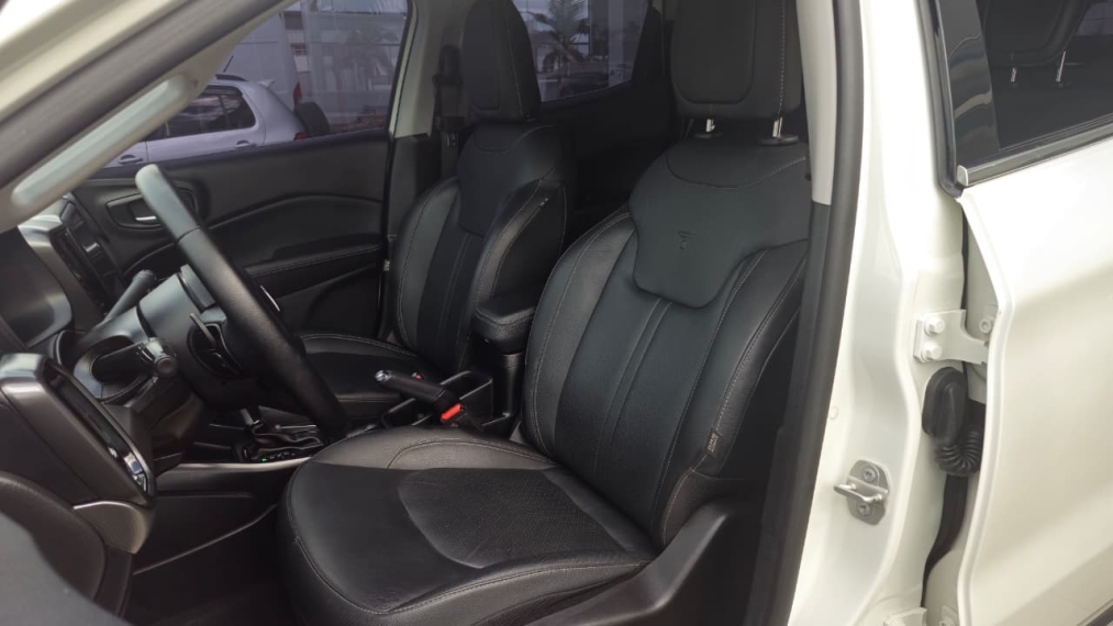 fiat toro 1.3 turbo 270 flex volcano at6 4p automatico 202511