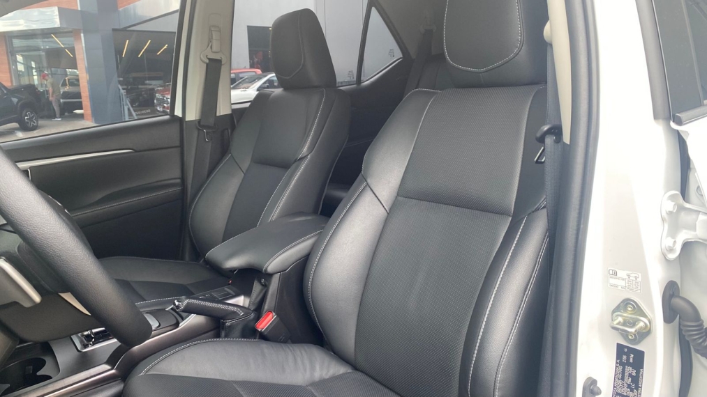 toyota hilux sw4 2.8 d-4d turbo diesel srx platinum 7l 4x4 automatico 4p 202511