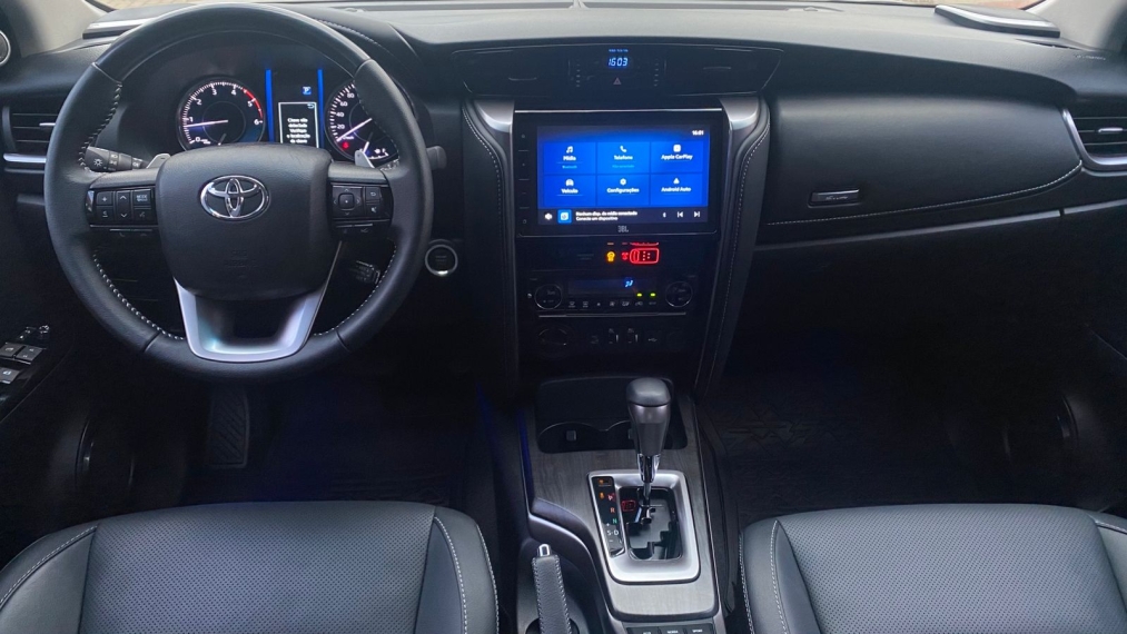 toyota hilux sw4 2.8 d-4d turbo diesel srx platinum 7l 4x4 automatico 4p 20258