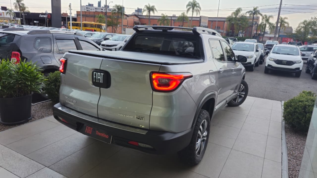 fiat toro 1.3 turbo 270 flex freedom at6 4p automatico 20233