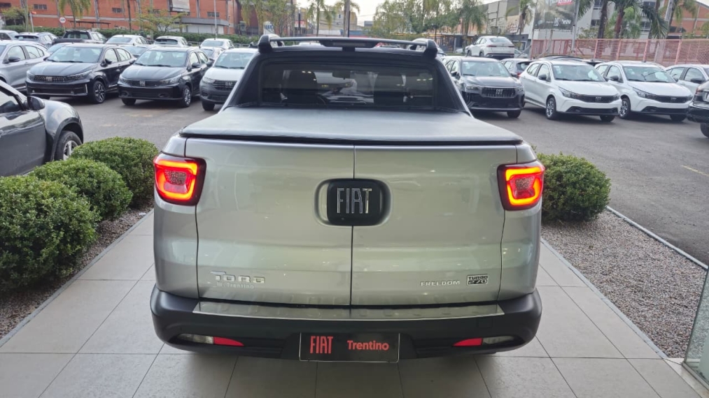 fiat toro 1.3 turbo 270 flex freedom at6 4p automatico 20234
