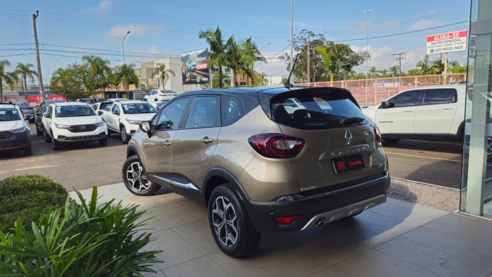 renault captur 1.3 tce flex iconic x-tronic 4p automatico 20221