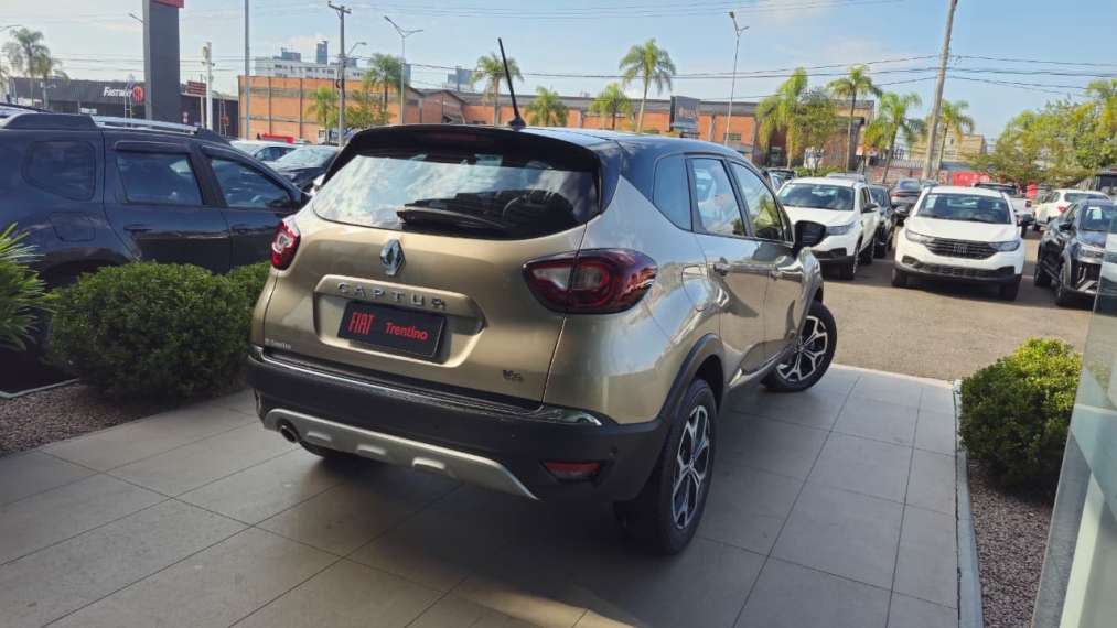 renault captur 1.3 tce flex iconic x-tronic 4p automatico 20223