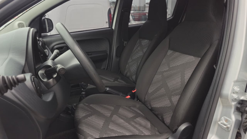 fiat mobi 1.0 evo flex like. manual 4p 20239