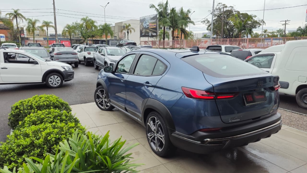 fiat fastback 1.0 turbo 200 hybrid impetus cvt flex 4p automatico 20251