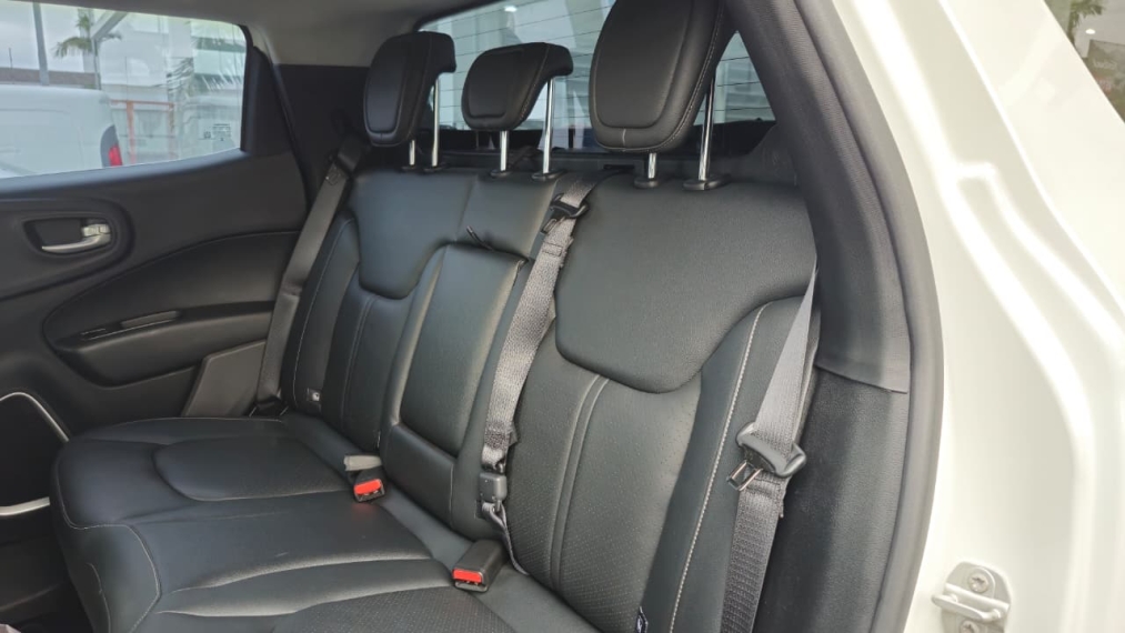 fiat toro 2.0 16v turbo diesel volcano 4wd at9 4p automatico 202511