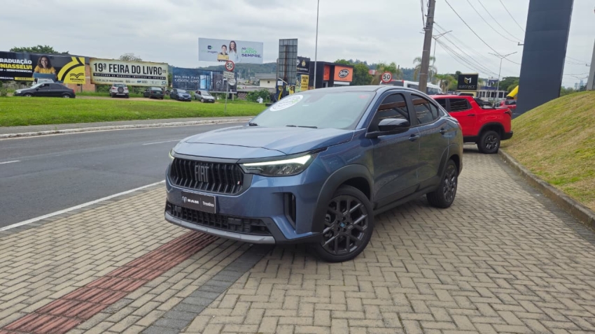 fiat fastback 1.0 turbo 200 hybrid impetus cvt hibrido 4p automatico 2026