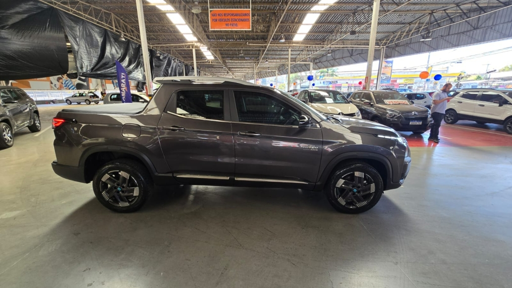 fiat toro 1.3 turbo 270 flex volcano at6 4p automatico 20263